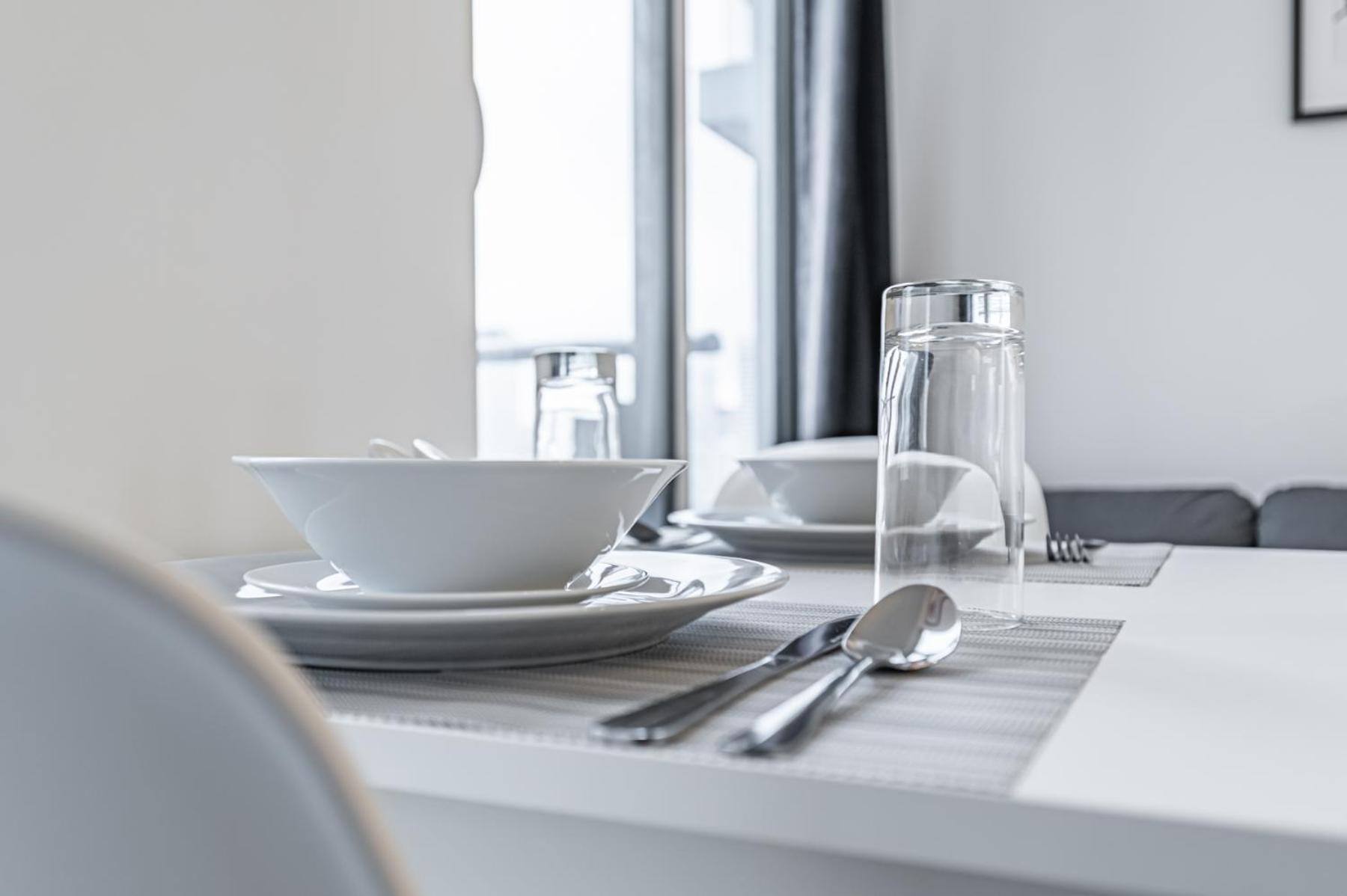 Toronto Garden Suites Экстерьер фото