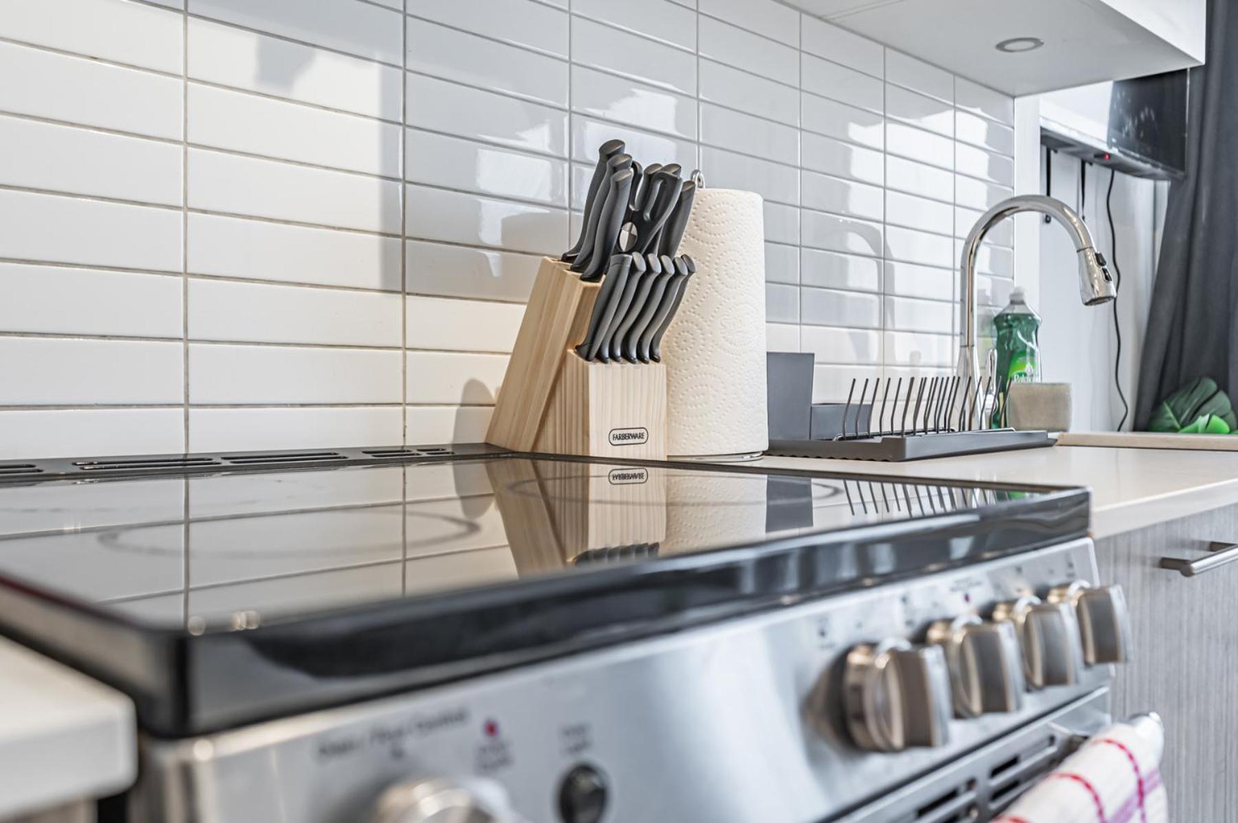 Toronto Garden Suites Экстерьер фото