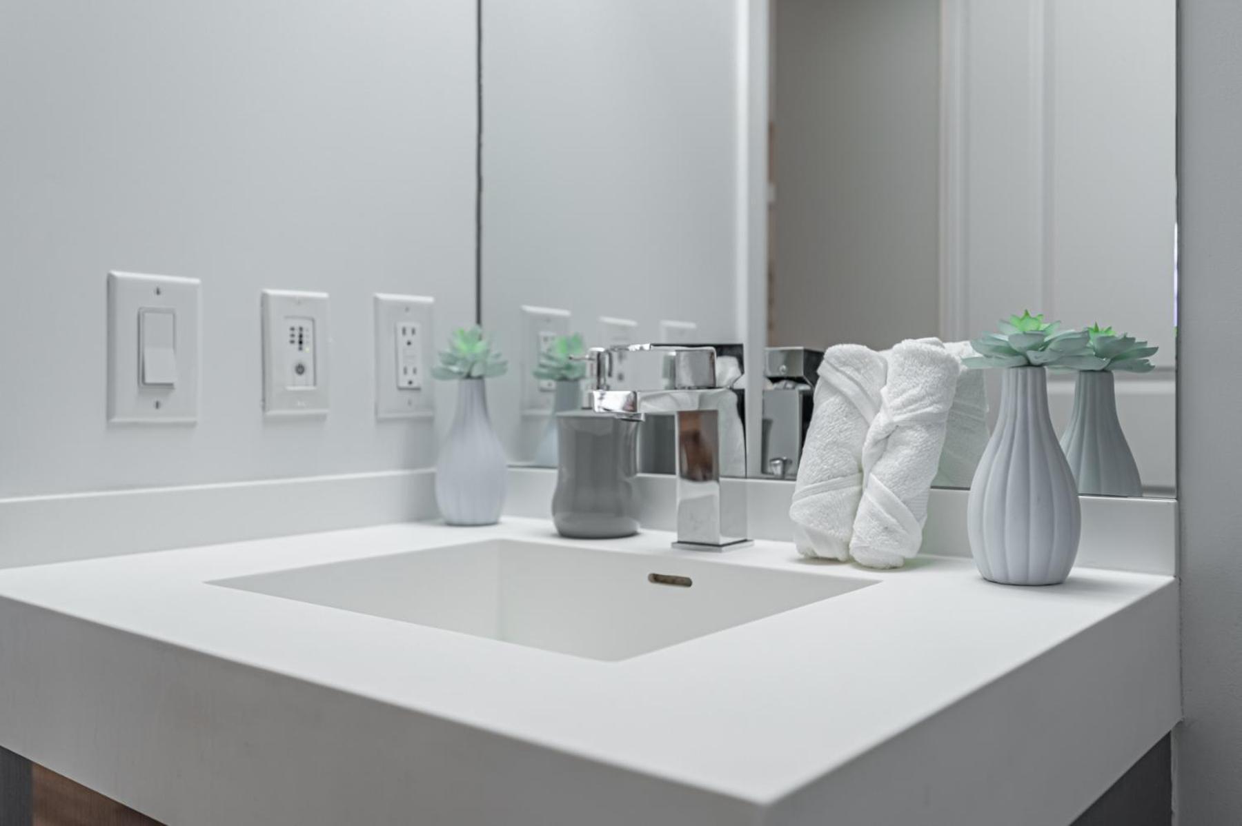 Toronto Garden Suites Экстерьер фото