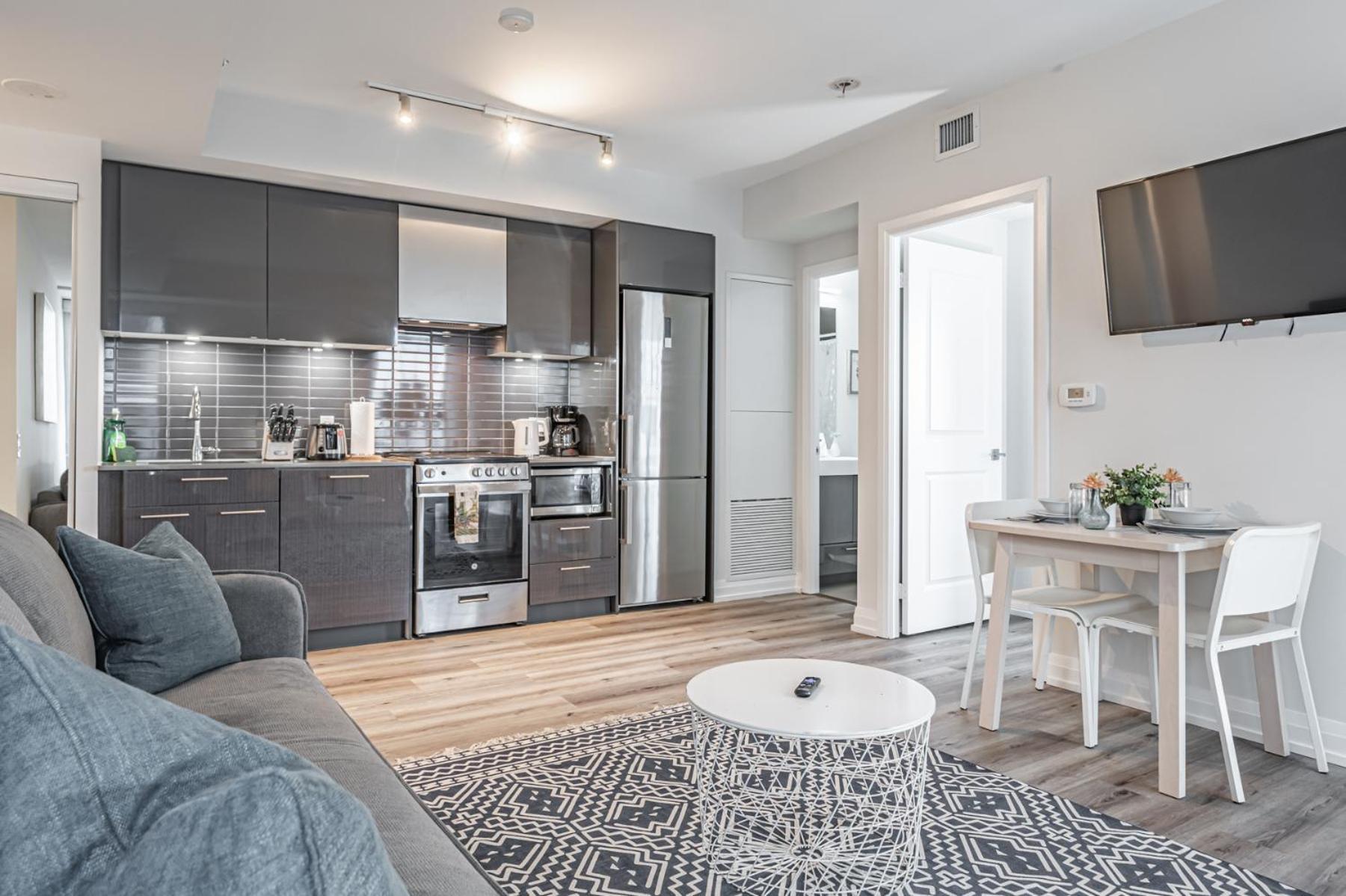 Toronto Garden Suites Экстерьер фото