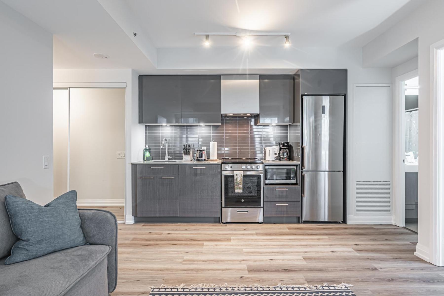 Toronto Garden Suites Экстерьер фото