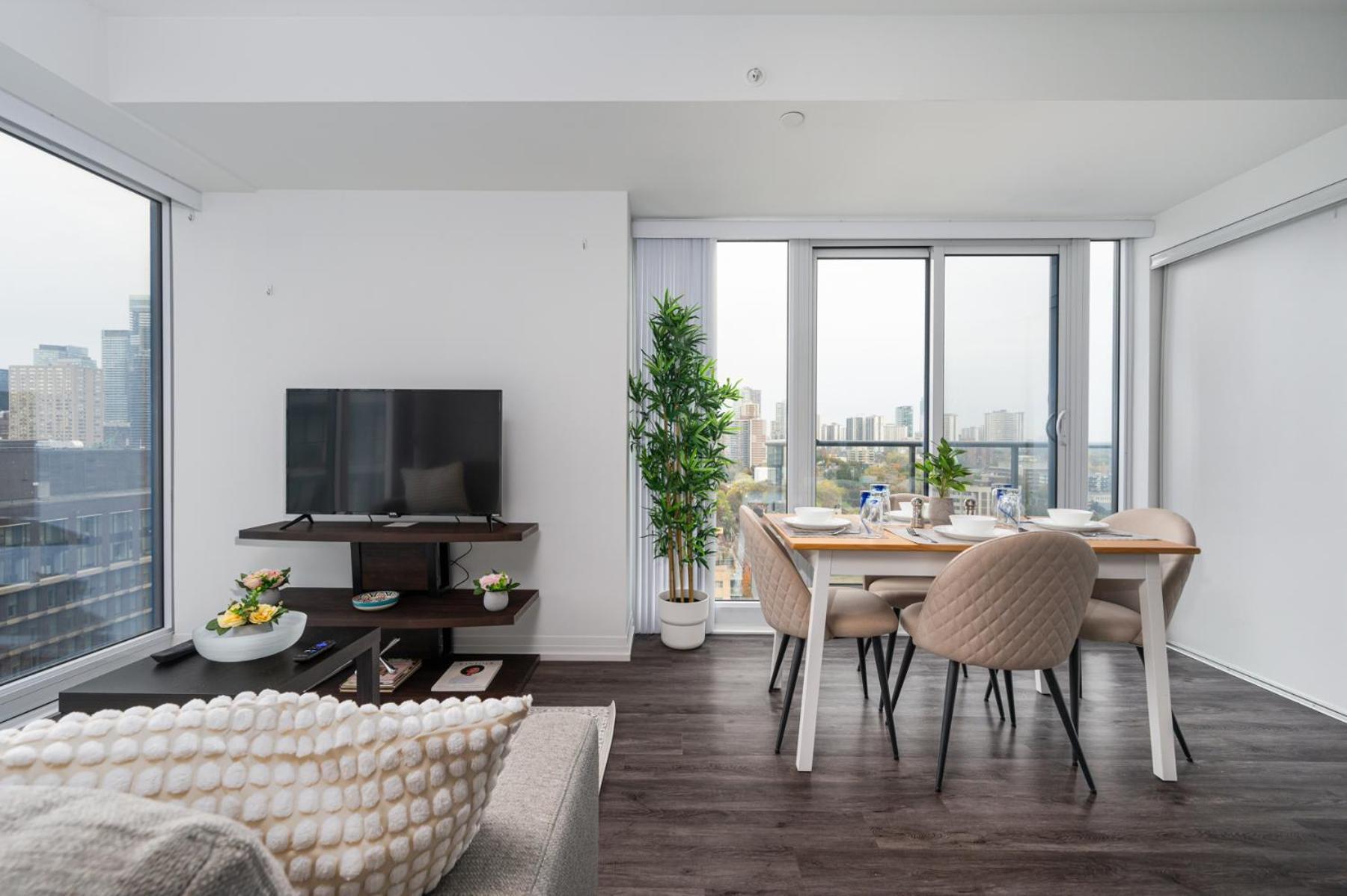 Toronto Garden Suites Экстерьер фото